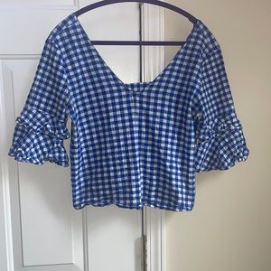 Boutique top size small